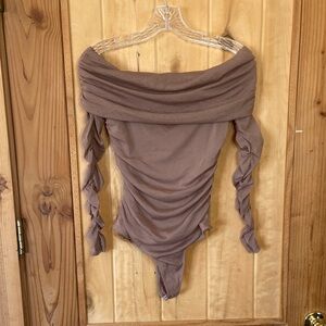 🪷5 for $20🪷 Windsor Off-Shoulder Ruched Bodysuit
